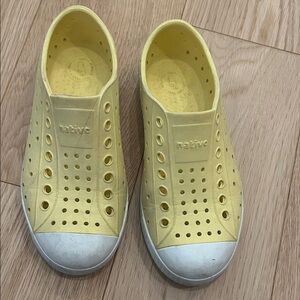 Native Kids Yellow and White Sneakers